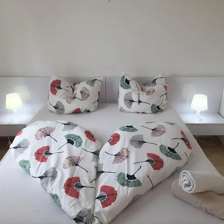 Vip Apartman Апартаменты Шиофок
